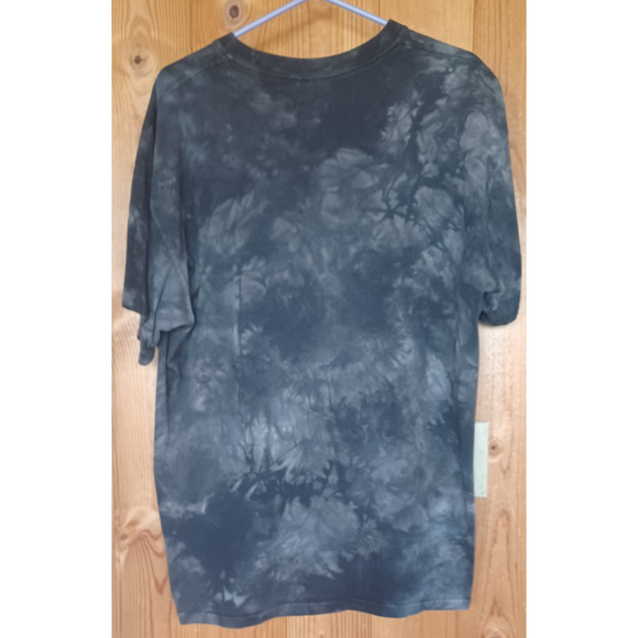 Vtg The Mountain T Shirt Men Large Black Short Sleeve 100% Cotton Wolf Paw Print - Picture 2 of 4